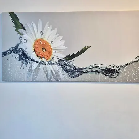 Di Margherita Bianca *